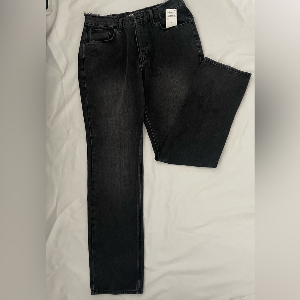 Good American Good 90s Icon Straight Leg Jeans in Charcoal Black